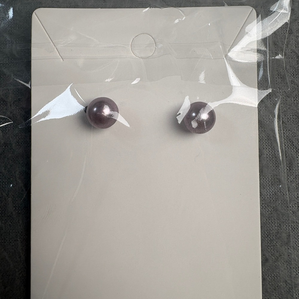 Mauve‎ Faux Pearl Stud Earrings Round Pink Purple Lustrous Classic Jewelry New - Picture 2 of 4